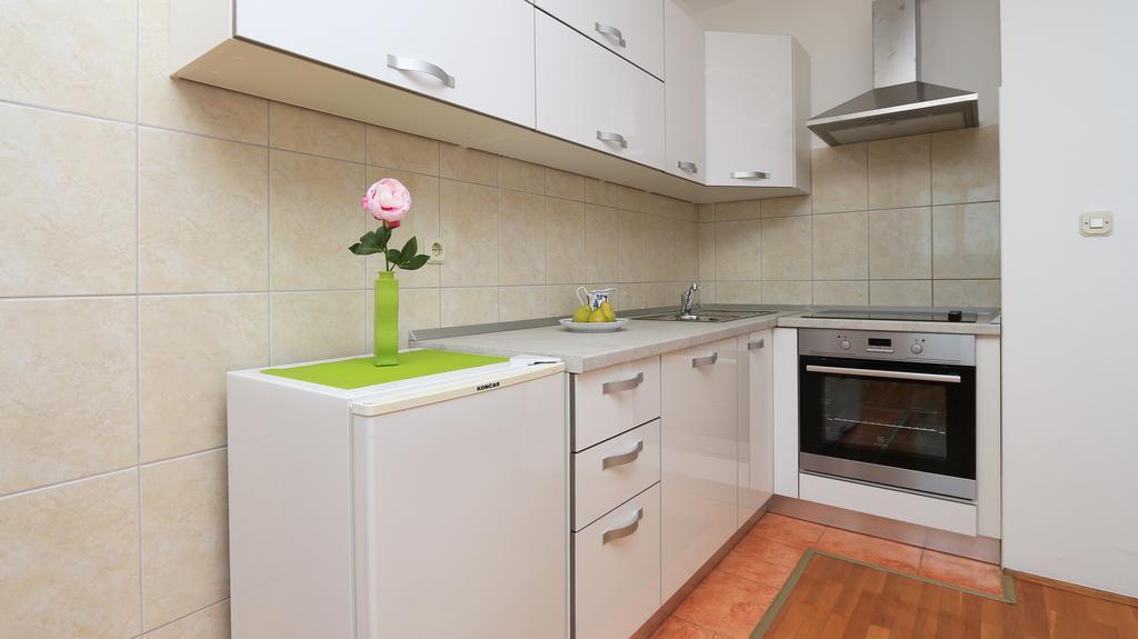 Central Beach Apartment Makarska Esterno foto